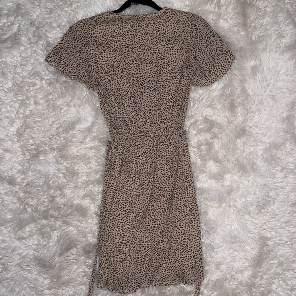 Cheeta Pattern A&F Wrap Dress - Picture 4 of 5